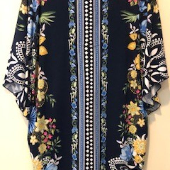 Multi-color, flowered blouse - Picture 5 of 7